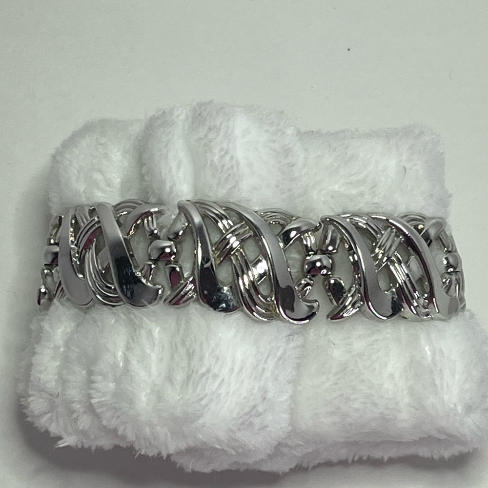 Vintage Trifari Elegant Silver Bracelet
